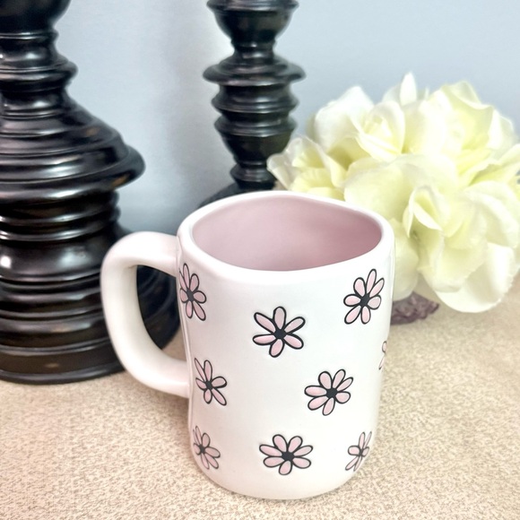New Rae Dunn MOM Ceramic Mug - Picture 5 of 6